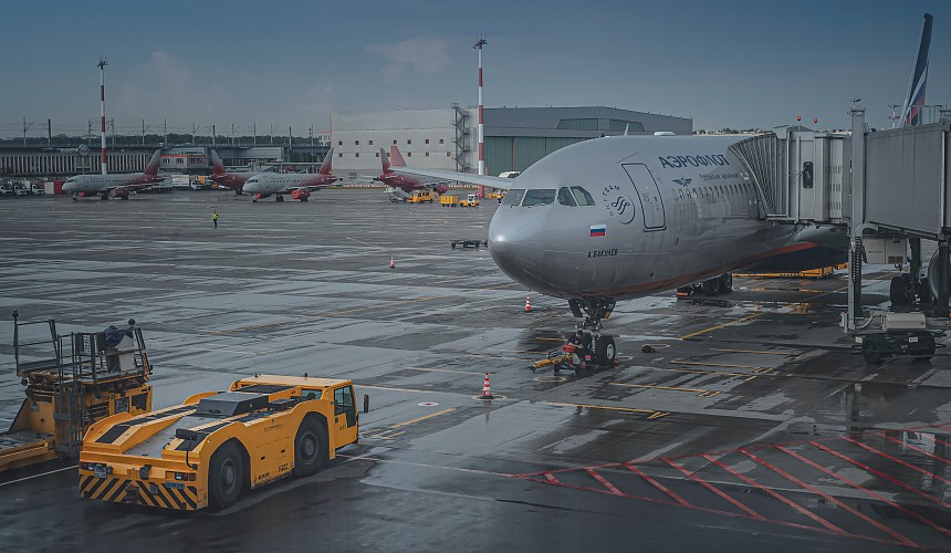 «Аэрофлот» разрешил трансферным пассажирам бесплатно обменивать авиабилеты