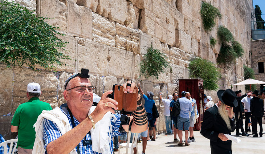Израиль разрешил въезд вакцинированным «Спутником V» туристам