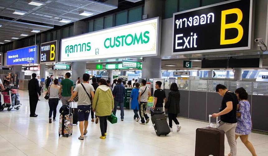 Тайская таможня прекратила навязчивые досмотры владельцев предметов роскоши в аэропортах