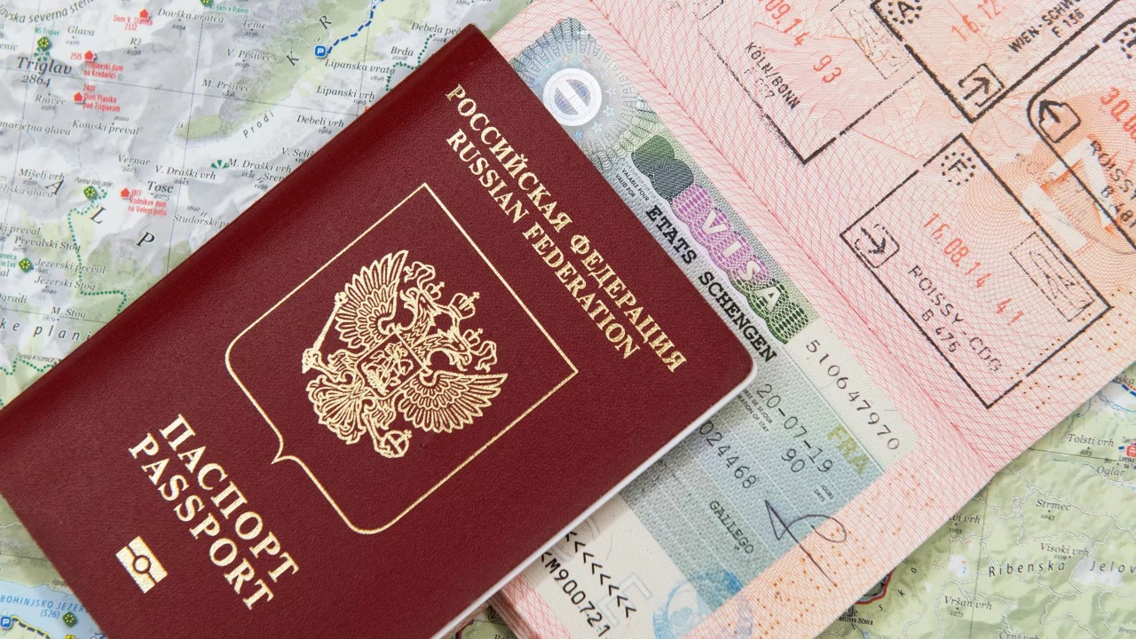Евросоюз не готов признавать выданные в новых регионах РФ паспорта