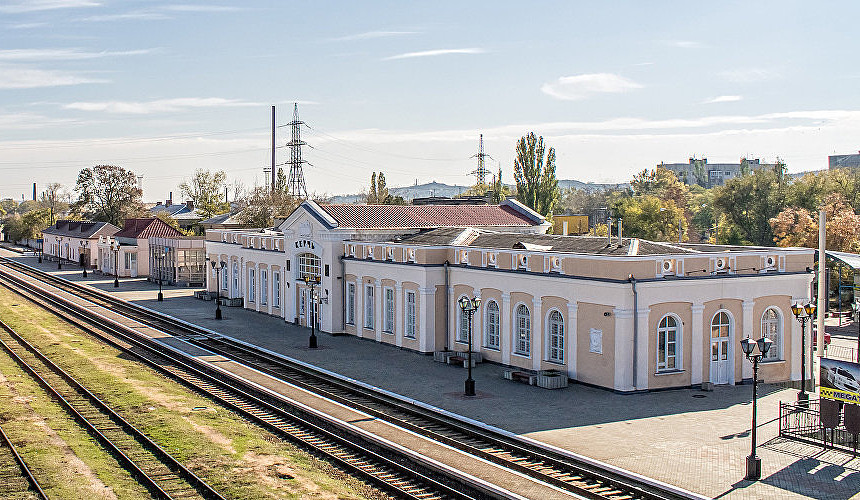Туристы смогут добраться в Крым на поезде Москва – Керчь
