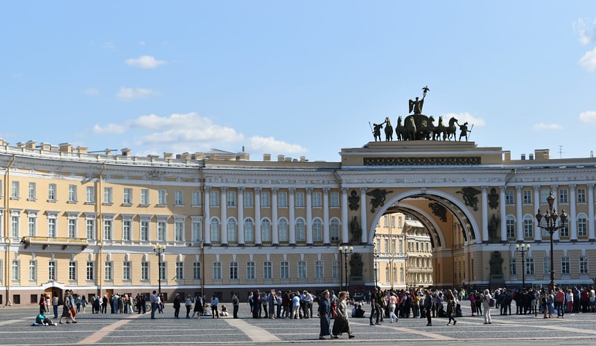 В Санкт-Петербурге готовят красную дорожку для туристов из дружественных стран