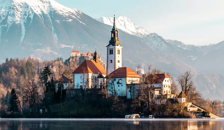 Словения сняла все ковидные ограничения на въезд туристов