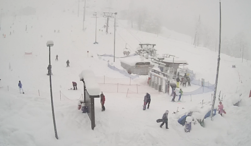Снегопад в Сочи привел к закрытию многих горнолыжных трасс
