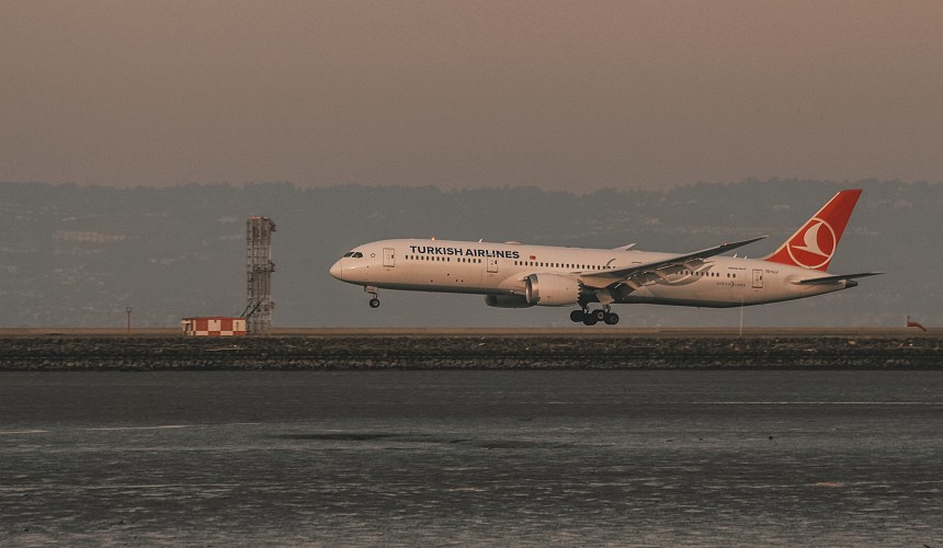 Почему рейсы Turkish Airlines иногда прилетают без багажа