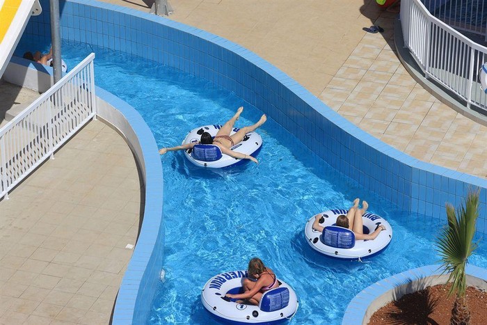 Park Beach детский клуб Кипр