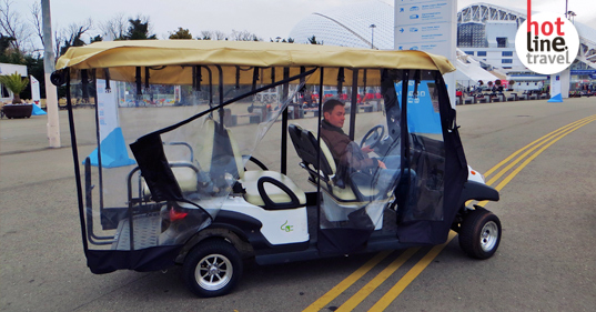 Тук тук сочи. Электрорикша тук-тук. Индийский мотороллер тук тук. Моторикша. Тук тук сочи.