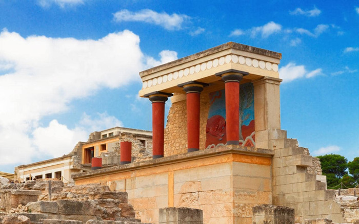 Knossos-palace.jpg