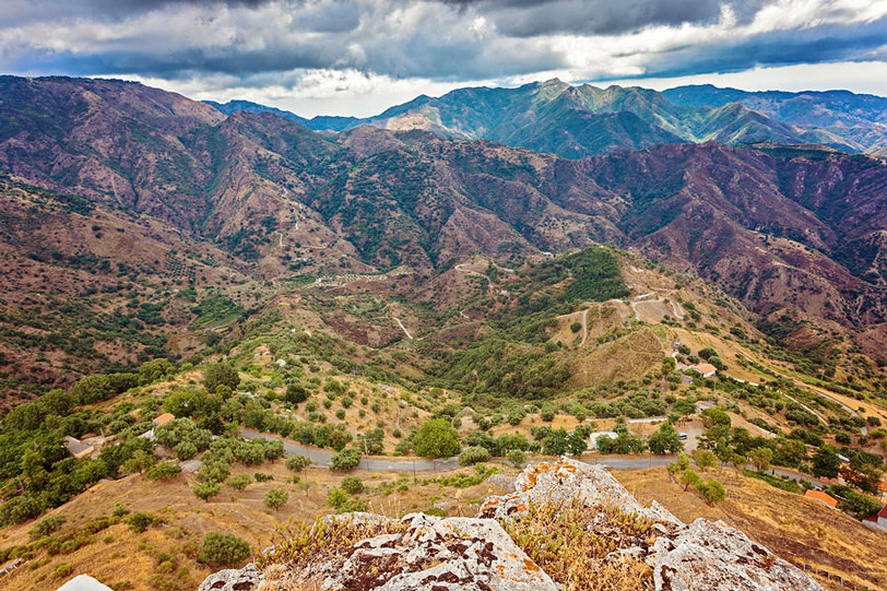 bova-superiore-calabrian-landscape-natalia-macheda.jpg