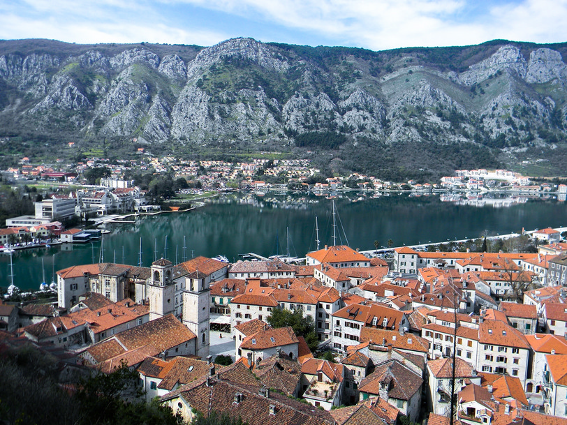 city-3260122_1920.jpg