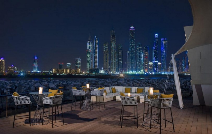 OO_ThePalm_FB_101_Rear_Terrace_Cityscape_Night_1561_MASTER_Small-1024x648.jpg