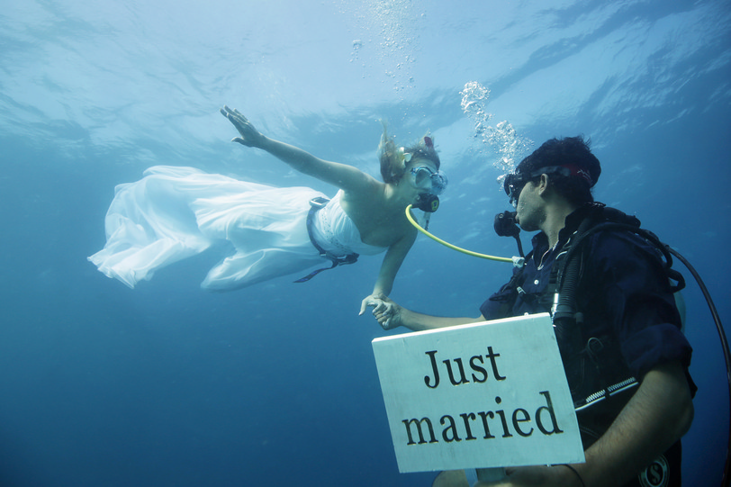 Anantara Kihavah Underwater Wedding Just Married.jpg