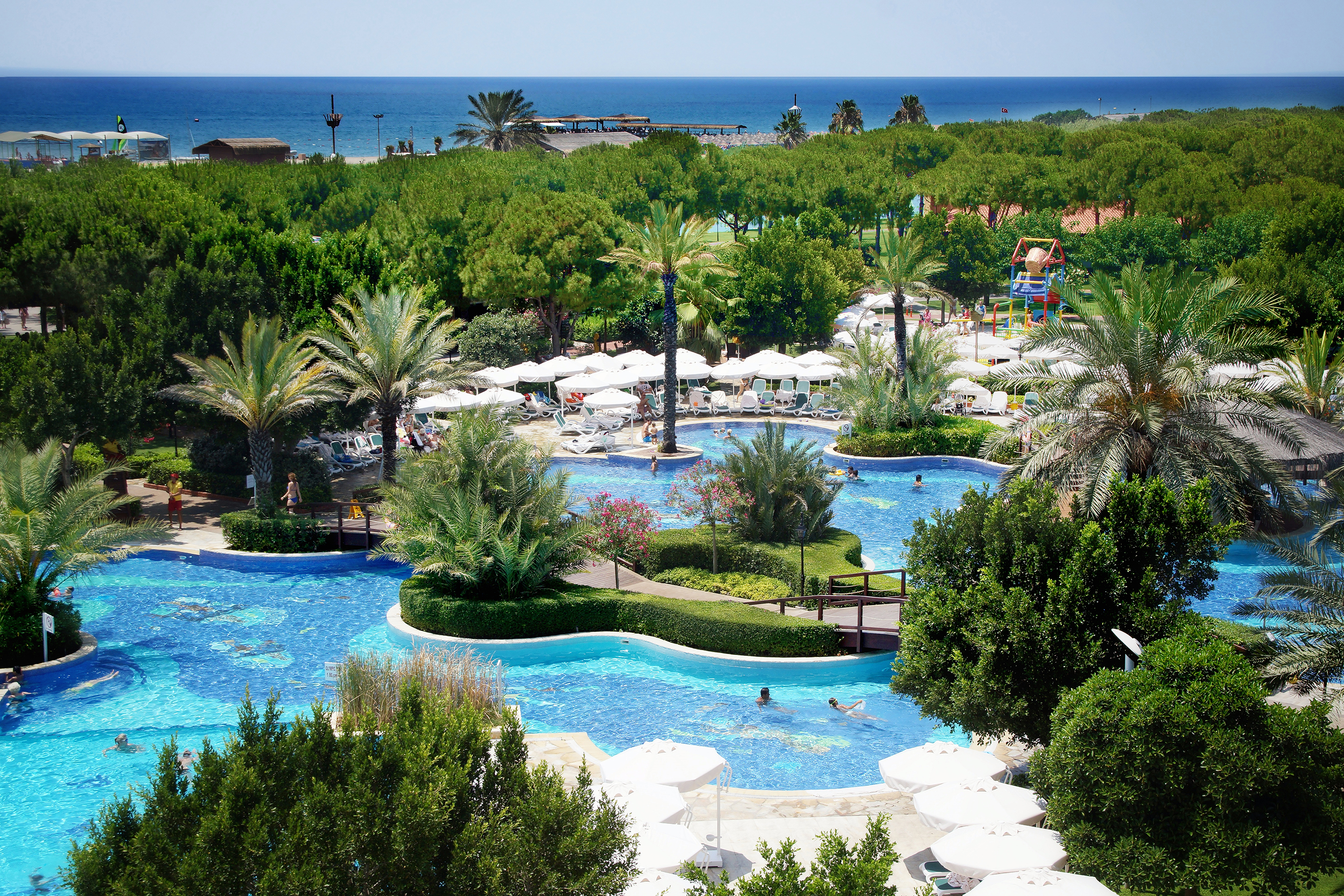 Main-Pool-5.jpg