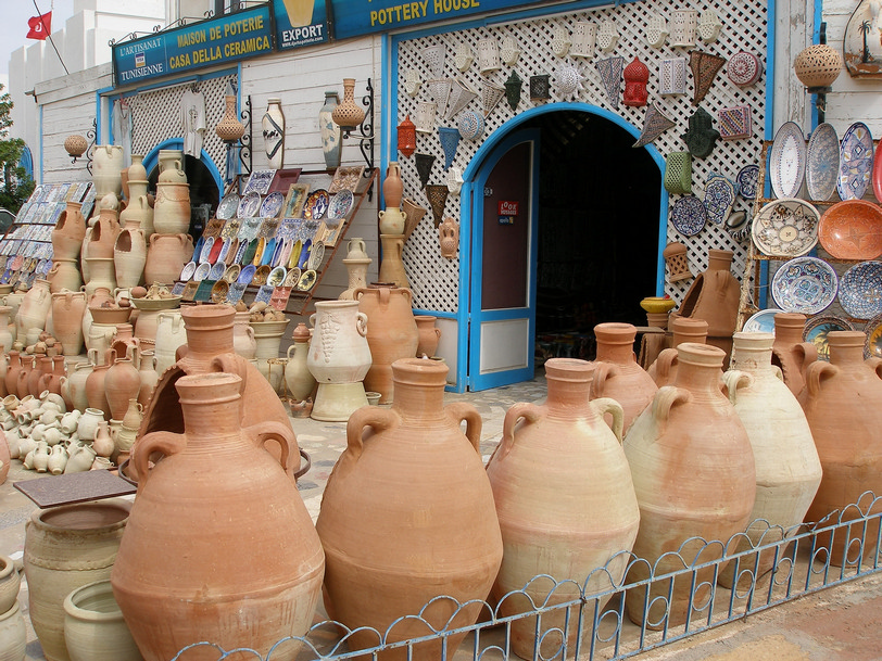 pottery-2368820_1920.jpg