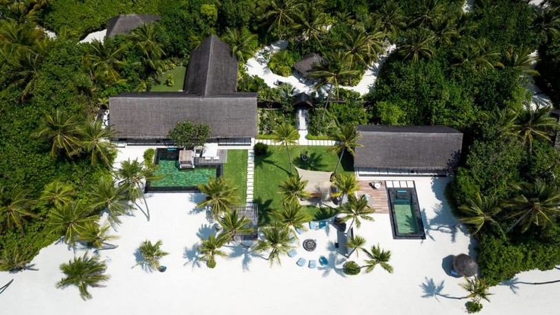 OneAndOnly_ReethiRah_Accommodation_GrandSunsetResidence_Aerial-3_LR-1024x576.jpg