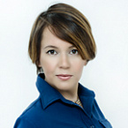 Лариса Аханова