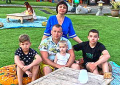 Трехлетнему Глебу нужна помощь на Бали