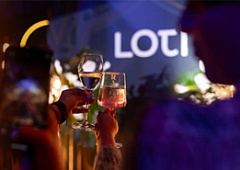 Горячо и блестяще: компания LOTİ провела стильный прием в честь открытия нового направления