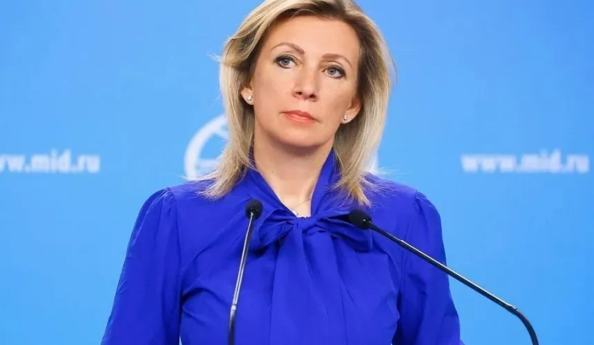 Захарова просит не вестись на заманчивые предложения по работе в туризме за рубежом