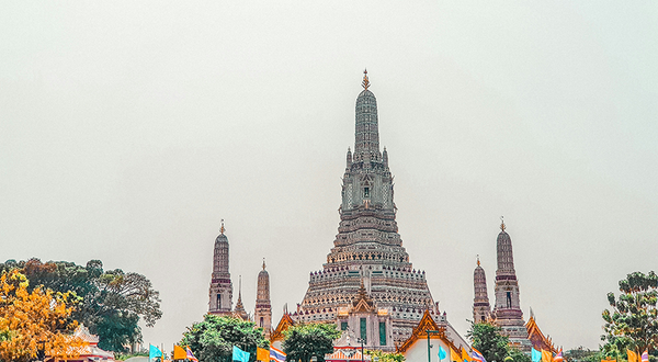 Туристку не пустили в Таиланд – не было наличных