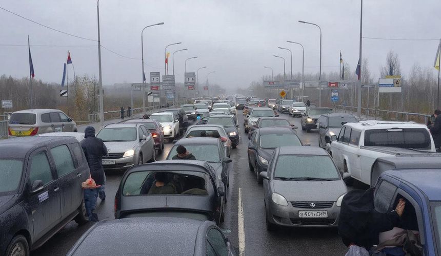 «Плакал мой хамон»: что отбирают у граждан Евросоюза, въезжающих в Россию