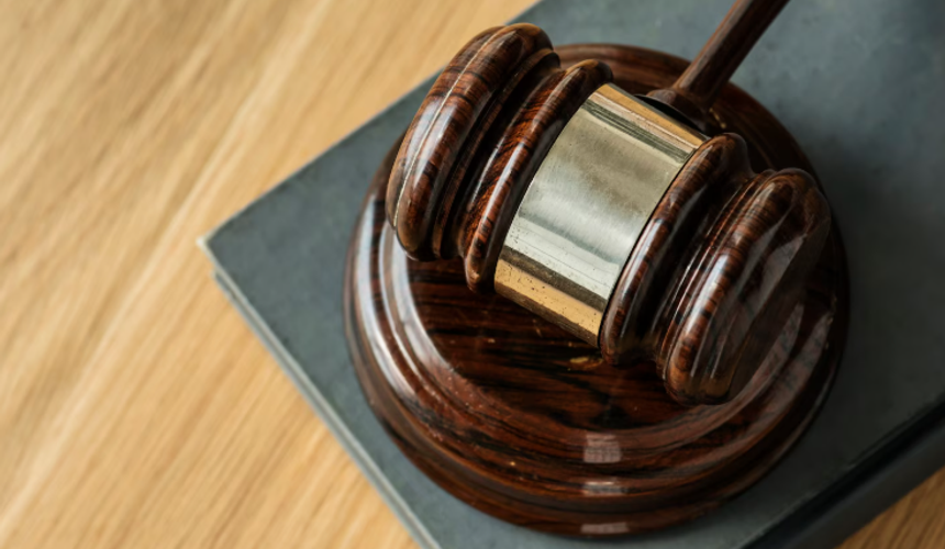 Турист не улетел в Италию из-за задержки визы и обвинил в этом туроператора и турагента