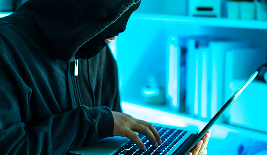 Туристов предупредили о росте случаев мошенничества в интернете 