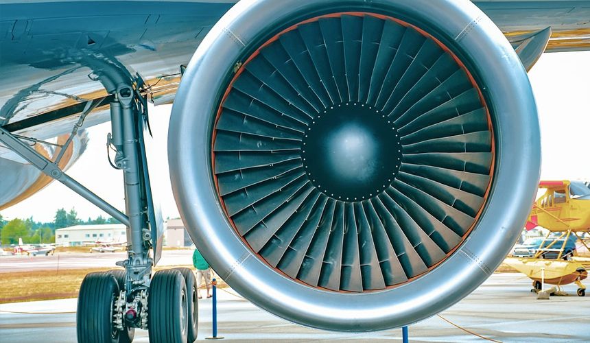 «ИрАэро» запланировала рейсы из Храброво во Францию 