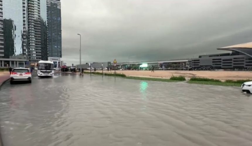 Отмена рейсов в Дубай из-за непогоды: туроператоры рассказали, как действовать туристам 