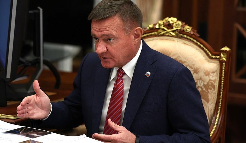 Минтранс объяснил рост цен на авиабилеты в майские праздники