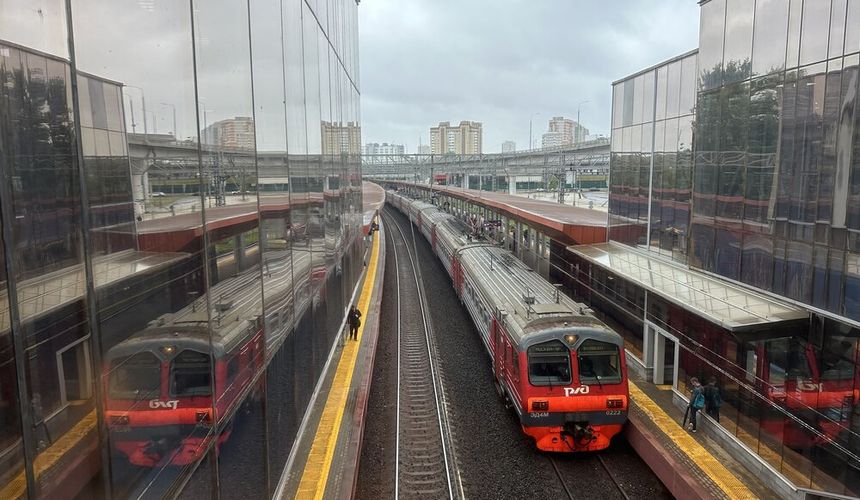 В России запустили посадку в поезда по биометрии