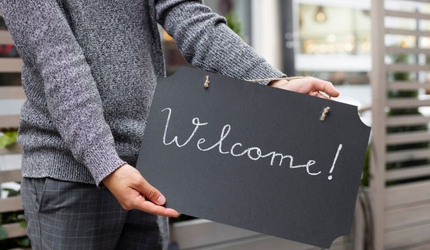 Пассажирам «Сапсанов» в Москве спустя год вернули бесплатный бизнес-зал с бокалом вина