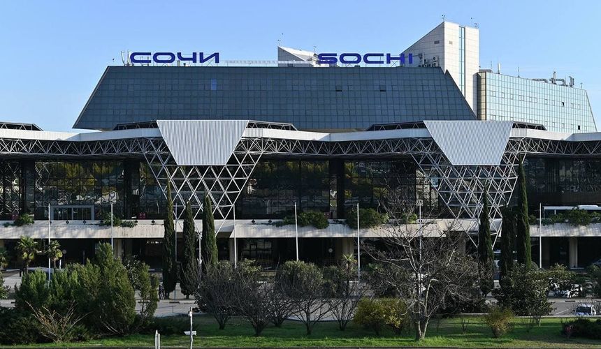 Аэропорт Сочи на майские праздники готовится принять 1200 рейсов