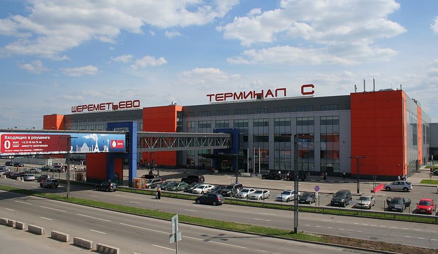 На Сахалин без чемоданов: из-за сбоя в Шереметьево пассажиры остались без багажа