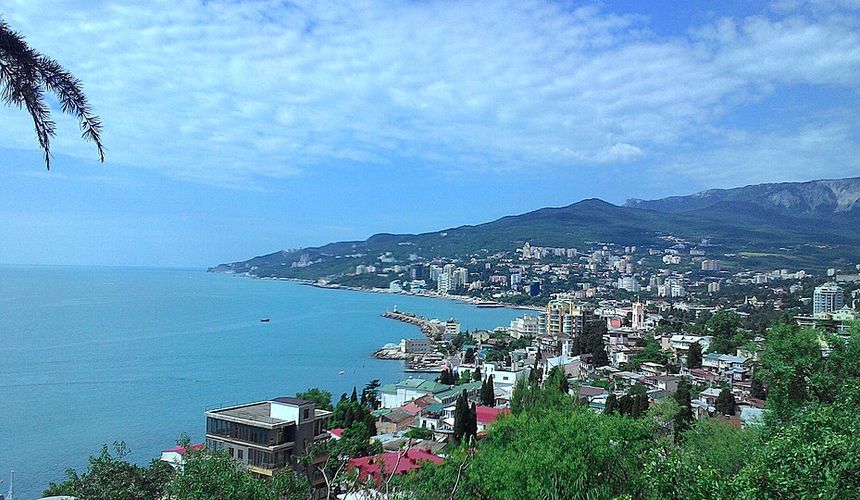 Доцент Таврической академии: из-за кризиса на Ближнем Востоке VIP-туристы поедут не в Дубай, а в Крым 