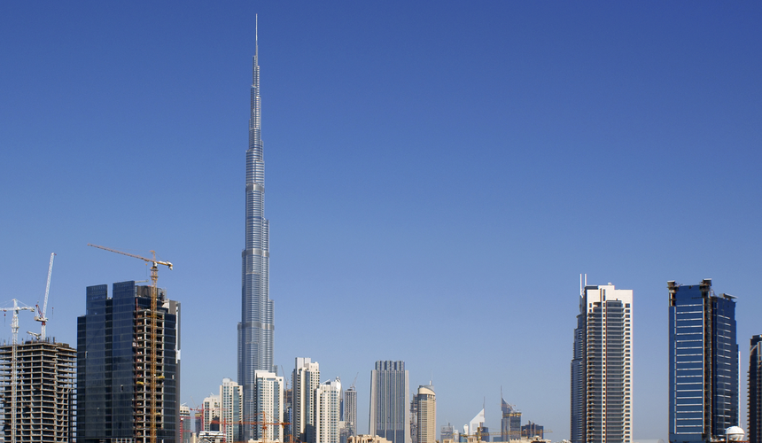 В Дубае эвакуируют людей из Бурдж-Халифы
