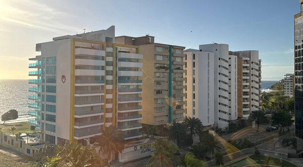 «Слышна только музыка из клуба»: как живет венесуэльский остров Маргарита после ударов США