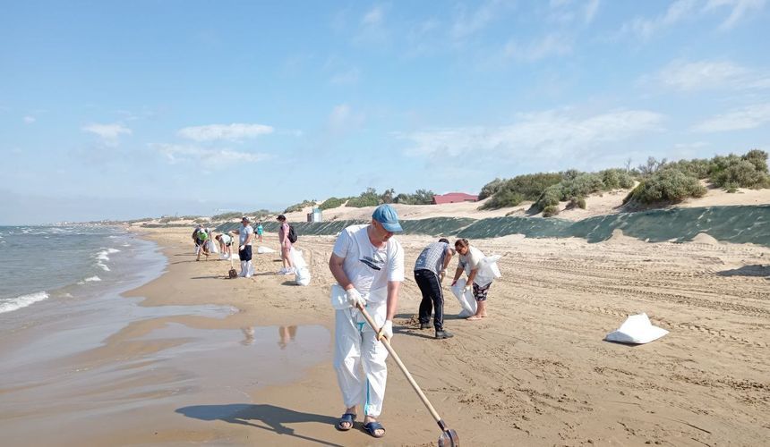 Власти Кубани готовят план на случай сохранения запрета на купание в Анапе летом