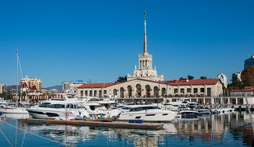 В Сочи теперь будут ежедневно проверять пляжи и качество воды в море