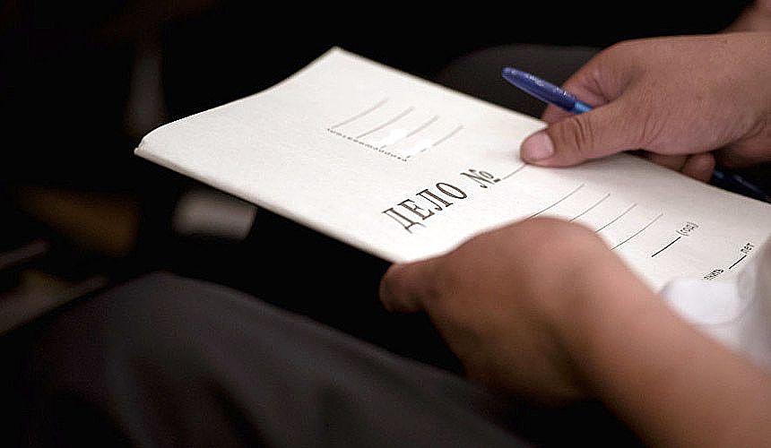 Директора турагентства в Омске осудили на 5 лет за мошенничество