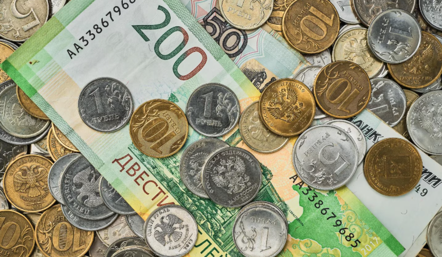 Менеджер турфирмы получила 10 миллионов рублей от махинаций с кешбэком