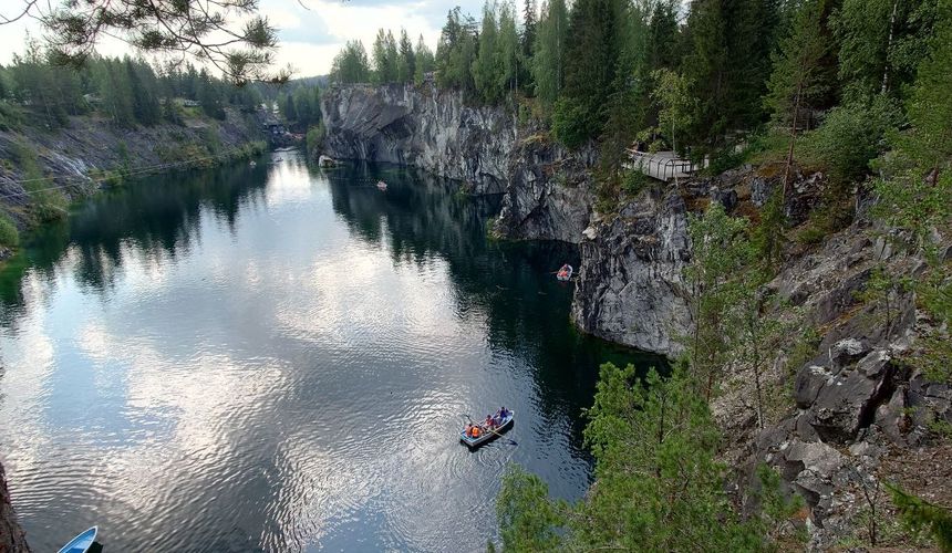 Карельским гидам хотят усложнить условия работы в горном парке «Рускеала»