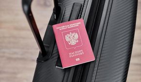 В МВД разъяснили, когда нужно менять загранпаспорт
