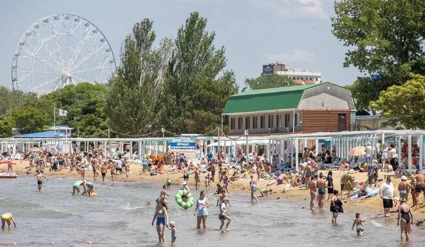 В Анапе для туристов заработали почти все пляжи