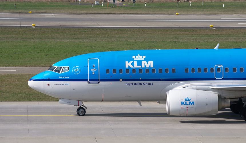 Голландская авиакомпания KLM развернула два самолета, летевших в Россию