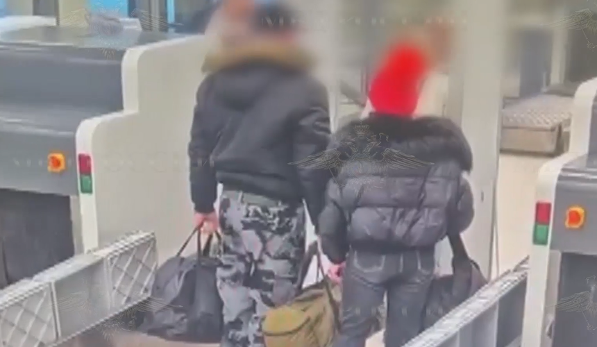 Пьяный пассажир решил сократить время досмотра в аэропорту Минвод и попал в полицию