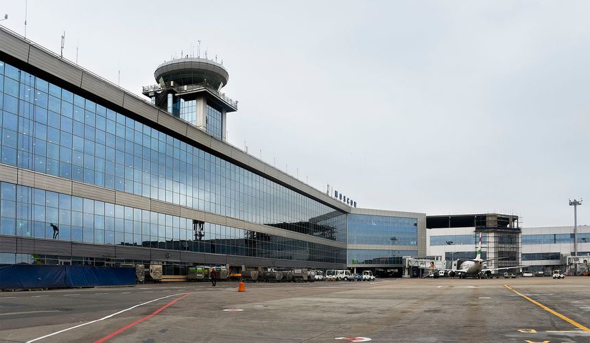 В аэропортах Москвы задержано или отменено более 40 рейсов