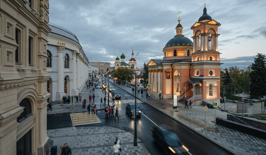 Экскурсии на автобусе по Москве: маршруты, форматы и советы туристам