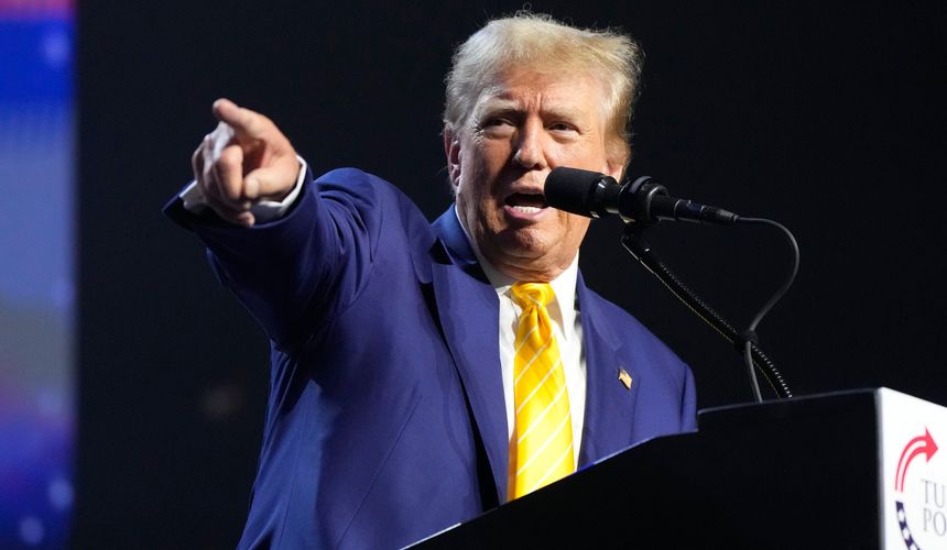 Правление Дональда Трампа обвалило туризм в США