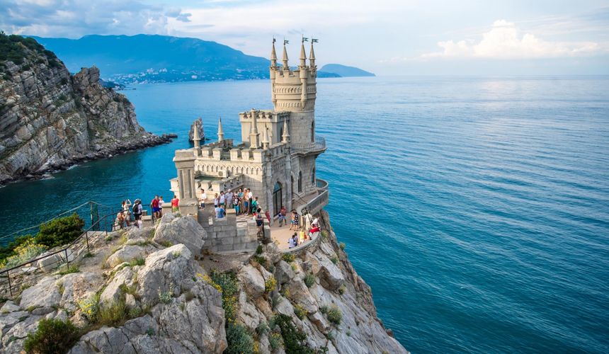 Роуминг в Крыму: во сколько обойдется туристам мобильная связь на полуострове